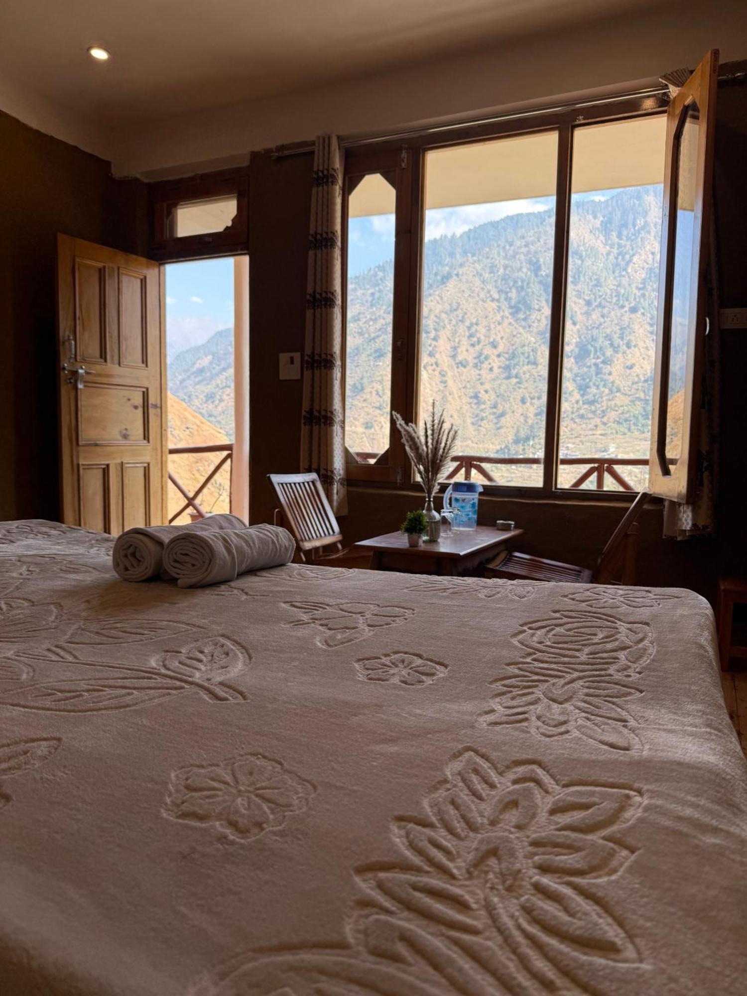 The Void - Tirthan Valley Gushaini Bagian luar foto